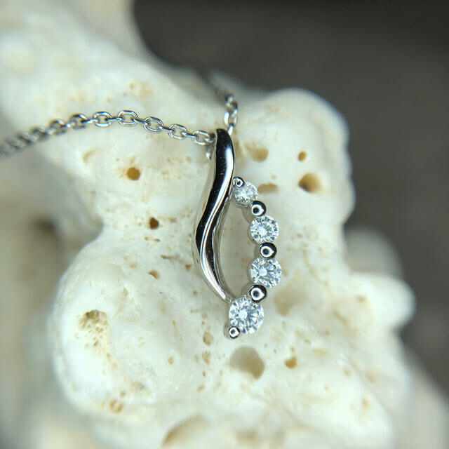 スタージュエリー ダイヤモンド クロス ネックレス Pt950 0.27ct