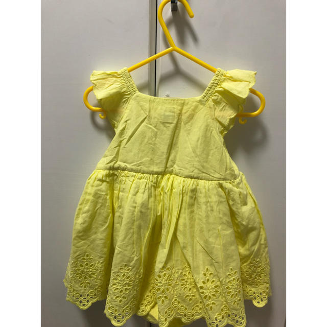 babyGAP(ベビーギャップ)の【未使用品】GAP ベビー　ワンピース　80cm キッズ/ベビー/マタニティのベビー服(~85cm)(ワンピース)の商品写真