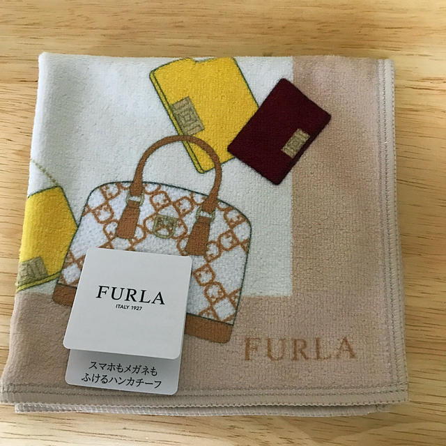 Furla(フルラ)の【FURLA】スマホもメガネもふけるハンカチーフ レディースのファッション小物(ハンカチ)の商品写真