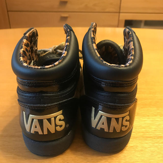 VANS(ヴァンズ)の雪様専用　VANS ハイカットスニーカー　23㎝★再値下げ★ レディースの靴/シューズ(スニーカー)の商品写真