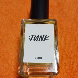 ラッシュ(LUSH)のLush JUNK パフューム(香水(女性用))