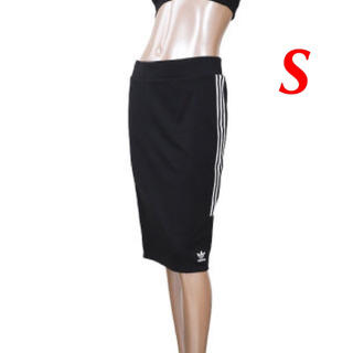 アディダス(adidas)の【レディースＳ】黒　3ストライプ　スカート (ひざ丈スカート)