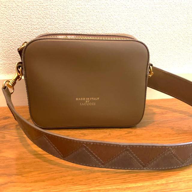 Spick & Span(スピックアンドスパン)の美品 IACUCCI ショルダーバッグ レディースのバッグ(ショルダーバッグ)の商品写真