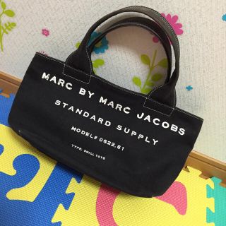 マークバイマークジェイコブス(MARC BY MARC JACOBS)のマーク♡トートバッグ small 黒(トートバッグ)