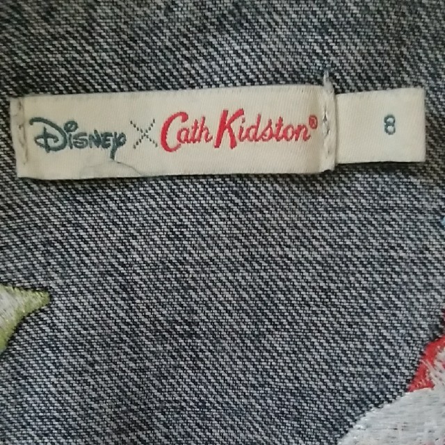 Cath Kidston(キャスキッドソン)のキャスキッドソン不思議の国のアリスGジャン❤最終価格🌟 レディースのジャケット/アウター(Gジャン/デニムジャケット)の商品写真