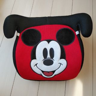 ディズニー(Disney)のジュニアシート　ミッキーマウス(自動車用チャイルドシート本体)