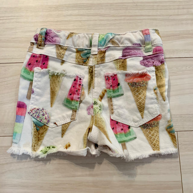 NEXT(ネクスト)のnext☆アイス柄 ショートパンツ　100  キッズ/ベビー/マタニティのキッズ服女の子用(90cm~)(パンツ/スパッツ)の商品写真