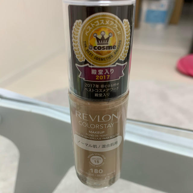 REVLON(レブロン)のレブロン カラーステイ メイクアップ 180 サンドベージュ(1コ入) コスメ/美容のベースメイク/化粧品(ファンデーション)の商品写真