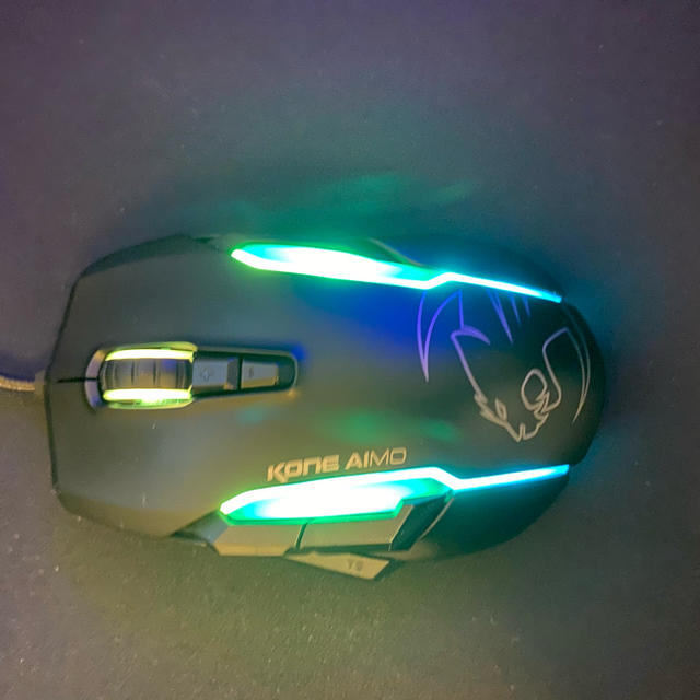 rocat Kone AIMO-RGBA ゲーミングマウス