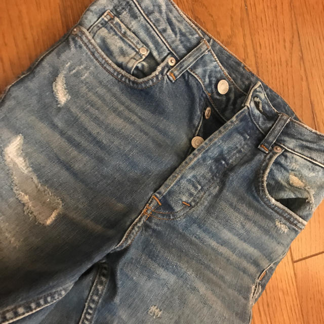 H&M(エイチアンドエム)のH&M vintage skinny high waist ダメージデニム レディースのパンツ(デニム/ジーンズ)の商品写真