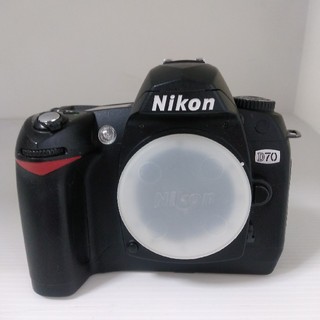 ニコン(Nikon)の【伝説の名機★4,116ショット】 Nikon D70 一眼レフデビューに最適！(デジタル一眼)