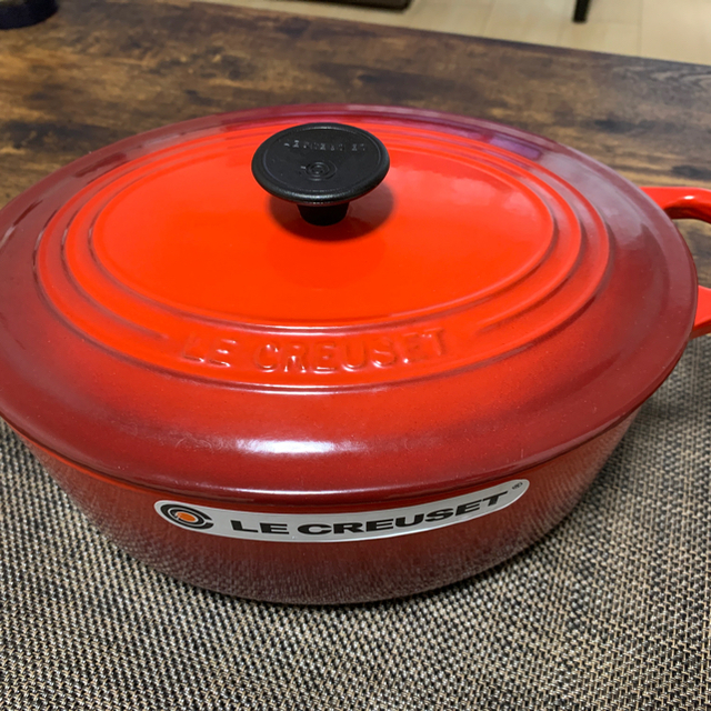 LE CREUSET(ルクルーゼ)のLE  CREUSET  楕円25cm  ミニココット付き❗️ インテリア/住まい/日用品のキッチン/食器(鍋/フライパン)の商品写真