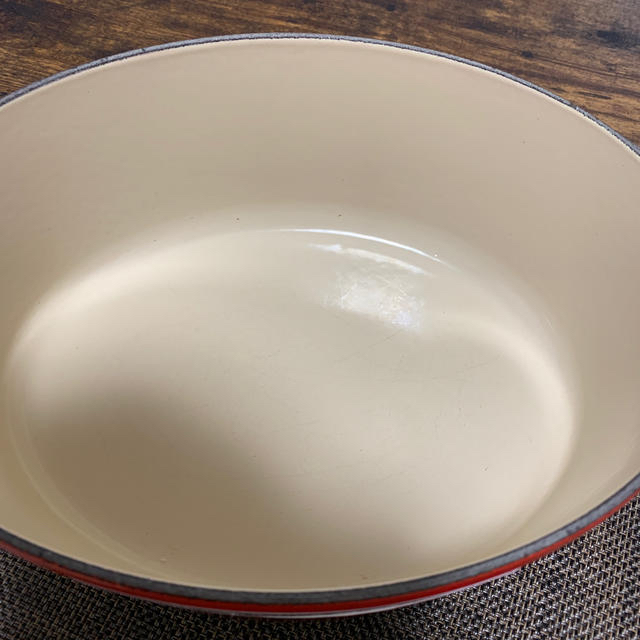 LE CREUSET(ルクルーゼ)のLE  CREUSET  楕円25cm  ミニココット付き❗️ インテリア/住まい/日用品のキッチン/食器(鍋/フライパン)の商品写真