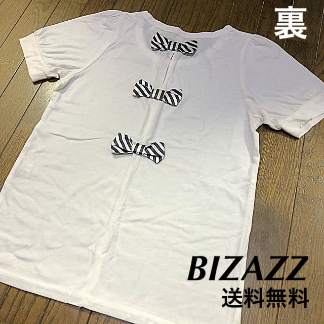 BIZAZZ(ビザッズ)のBIZAZZ リボン トップス レディースのトップス(Tシャツ(半袖/袖なし))の商品写真