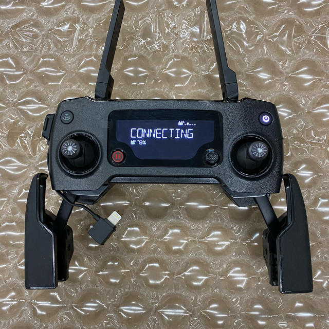 美品DJI Mavic Pro用コントローラー（送信機） スマホ/家電/カメラのスマホ/家電/カメラ その他(その他)の商品写真