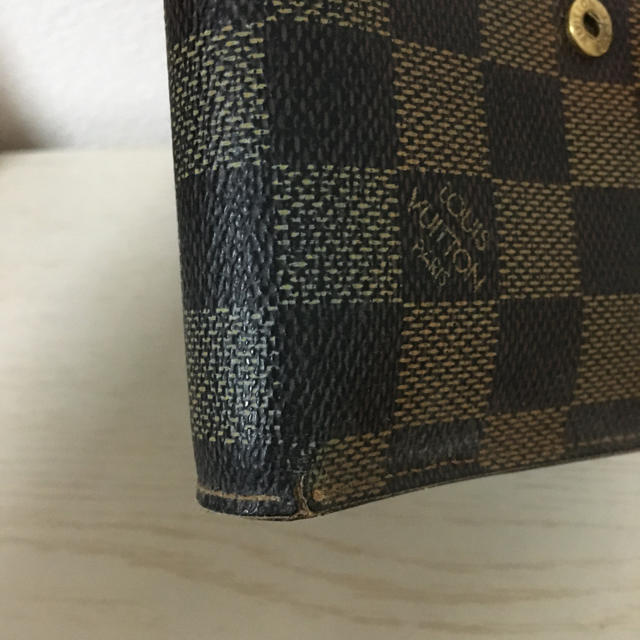 LOUIS VUITTON(ルイヴィトン)の※値下げ中※ ルイ・ヴィトン　ダミエ　2つ折り財布 レディースのファッション小物(財布)の商品写真