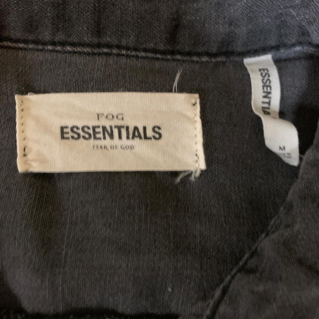 FEAR OF GOD(フィアオブゴッド)の【M】FOG Essentials Denim Shirt  メンズのトップス(シャツ)の商品写真