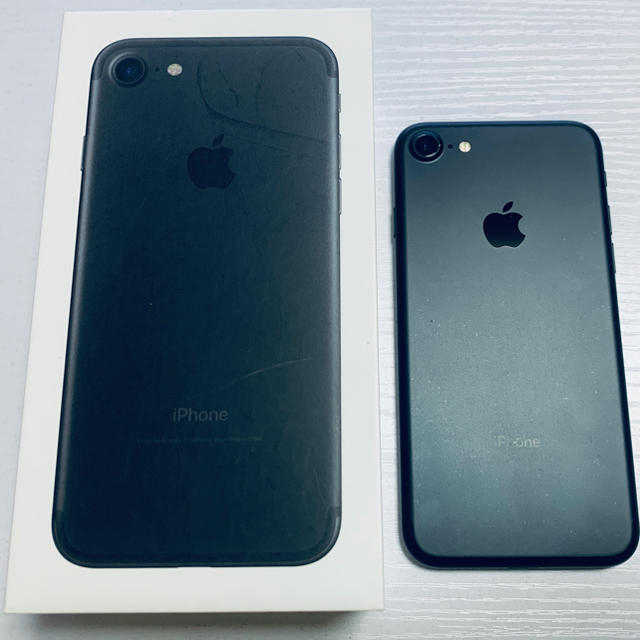 iPhone 7 Black 128 GB SIMフリー