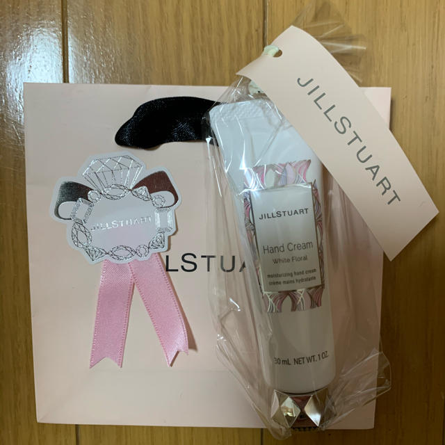 JILLSTUART(ジルスチュアート)の新品未使用　JILL STUART ハンドクリーム　ホワイトフローラル　30g コスメ/美容のボディケア(ハンドクリーム)の商品写真