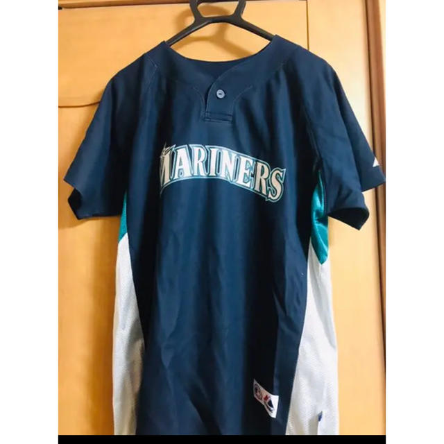 イチロー選手の背番号入りのTシャツ