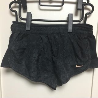 ナイキ(NIKE)のナイキ　ランニングパンツ　レディースL(ウェア)