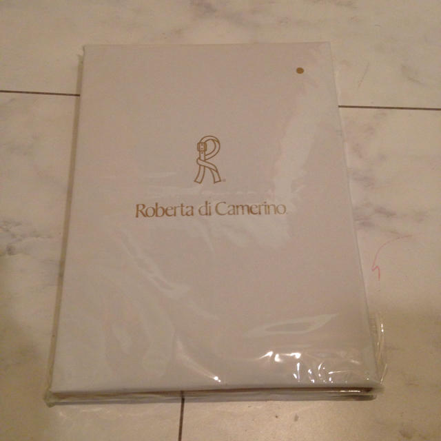 ROBERTA DI CAMERINO(ロベルタディカメリーノ)の雑誌 付録 大人のおしゃれ手帖 エンタメ/ホビーの雑誌(ファッション)の商品写真