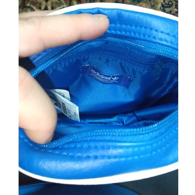adidas(アディダス)の状態良好 アディダス adidas ショルダーバッグ 青 ブルー メンズのバッグ(ショルダーバッグ)の商品写真