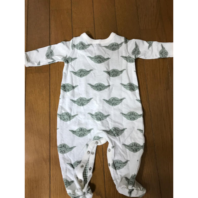 babyGAP(ベビーギャップ)のbaby gap スターウォーズ キッズ/ベビー/マタニティのベビー服(~85cm)(ロンパース)の商品写真