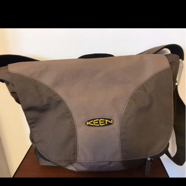 KEEN(キーン)の【KEEN】アラメダ15 （ショルダーバック／メッセンジャーバッグ） メンズのバッグ(メッセンジャーバッグ)の商品写真