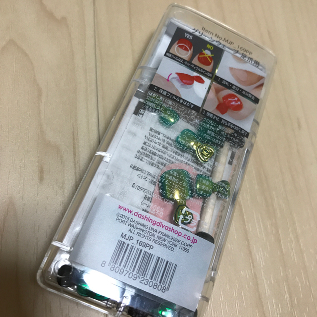 【新作】ダッシングディバ　プレミアムシリーズ コスメ/美容のネイル(つけ爪/ネイルチップ)の商品写真
