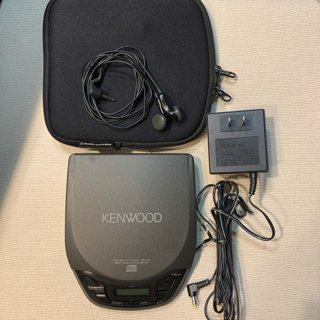 KENWOOD(ケンウッド)のKENWOODのCDウォークマンです。 スマホ/家電/カメラのオーディオ機器(ポータブルプレーヤー)の商品写真