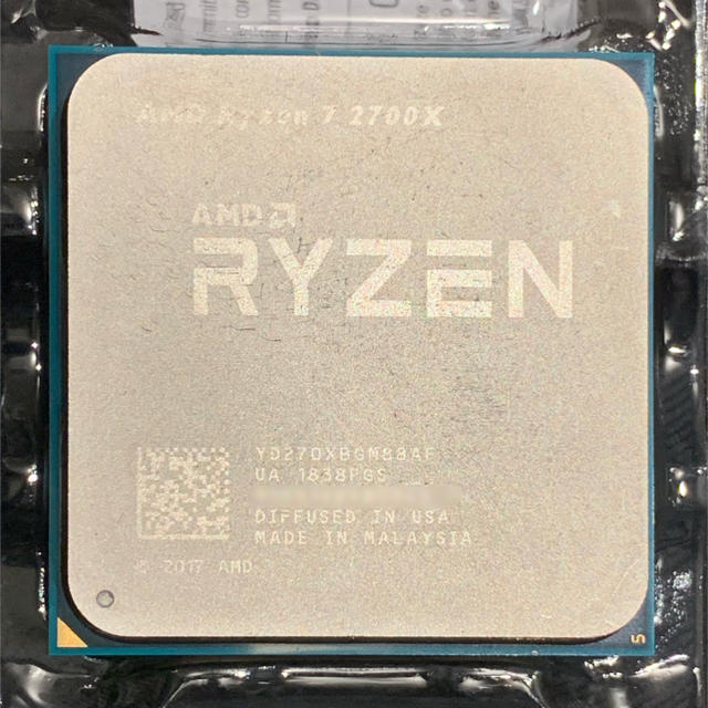 AMD RYZEN 7 2700X （8コア 16スレッド）純正クーラー付き - PCパーツ