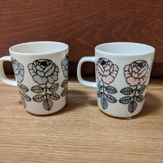 マリメッコ(marimekko)のマリメッコ　ヴィヒキルース　マグカップ(グラス/カップ)