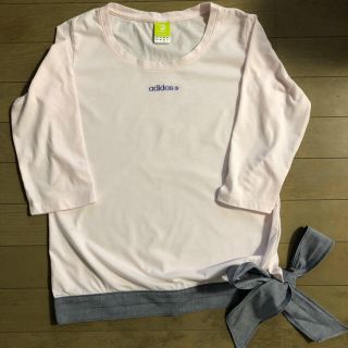 アディダス(adidas)のadidas アディダス　お洒落なリボンTシャツ (Tシャツ(半袖/袖なし))