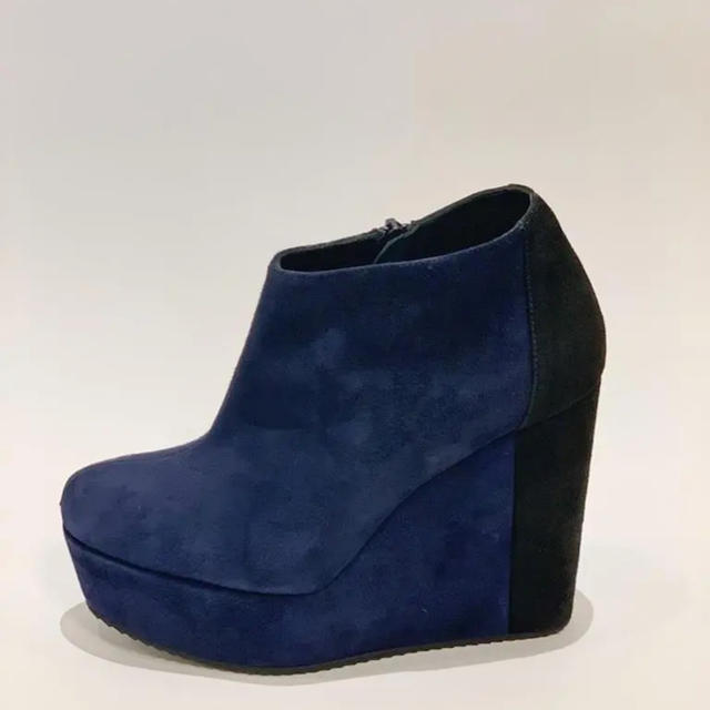 新品】PIERRE HARDY / ブルー・黒ベロア素材ブーツ 36サイズ - ブーツ