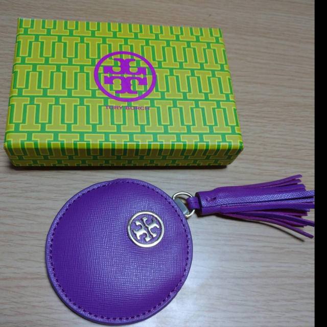 Tory Burch(トリーバーチ)のTORY BURCH(トリーバーチ)☆カバー付きミラー☆ レディースのファッション小物(ミラー)の商品写真