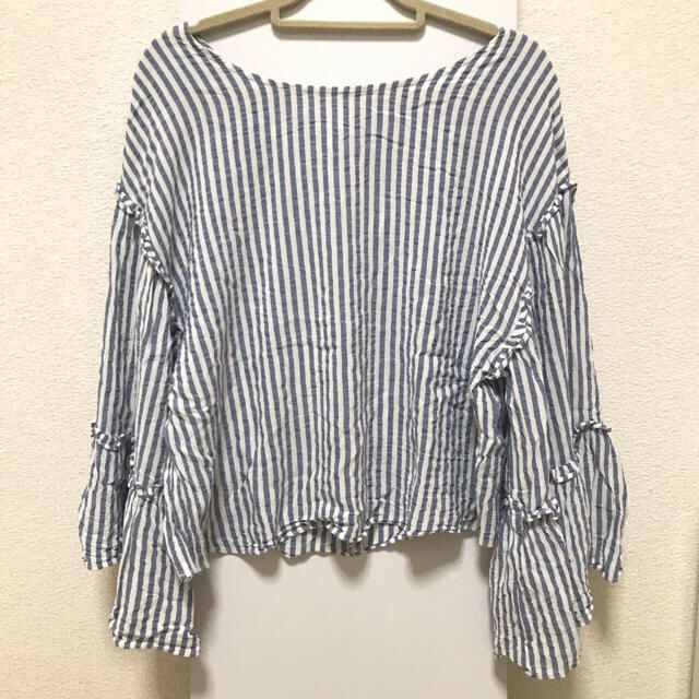 Bershka(ベルシュカ)の✔️ トップス レディースのトップス(カットソー(長袖/七分))の商品写真