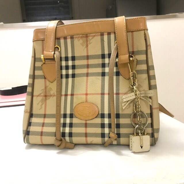 BURBERRY - BURBERRY ヴィンテージ ショルダー バッグ 確認画像の通販 by Bell's shop｜バーバリーならラクマ