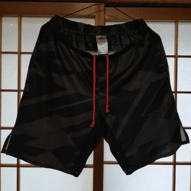 adidas(アディダス)のadidas　ハーフパンツ　JM　ショートパンツ　アディダス キッズ/ベビー/マタニティのキッズ服男の子用(90cm~)(パンツ/スパッツ)の商品写真