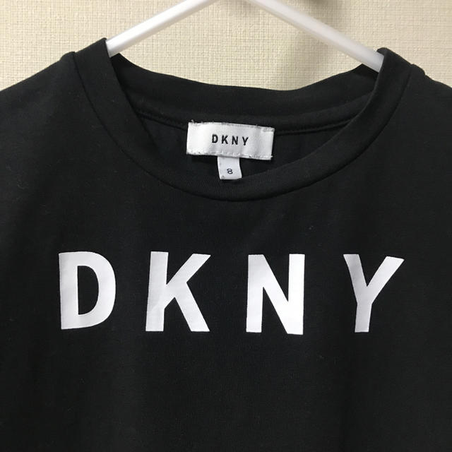 DKNY(ダナキャランニューヨーク)のDKNY キッズ　Tシャツ  サイズ8 キッズ/ベビー/マタニティのキッズ服女の子用(90cm~)(Tシャツ/カットソー)の商品写真