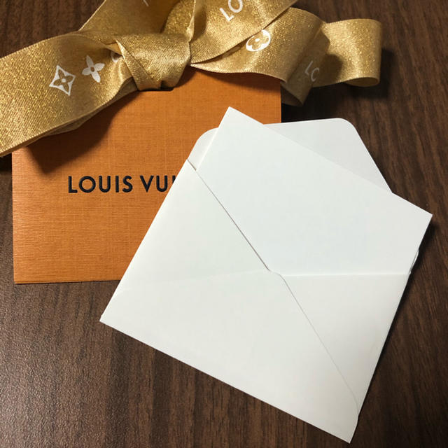 LOUIS VUITTON(ルイヴィトン)のLOUIS VUITTONメッセージカード ハンドメイドの文具/ステーショナリー(カード/レター/ラッピング)の商品写真