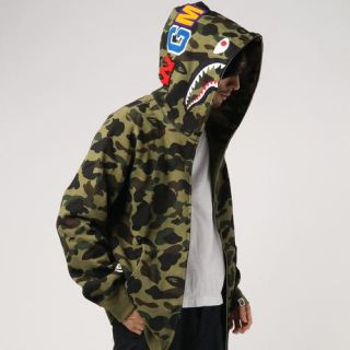 アベイシングエイプ(A BATHING APE)のシャークパーカー レアサイズ2XL 最終値下げ(パーカー)