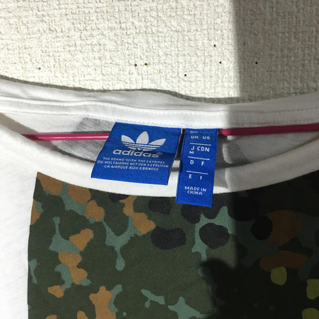 adidas(アディダス)のアディダス Tシャツ レディースのトップス(Tシャツ(長袖/七分))の商品写真