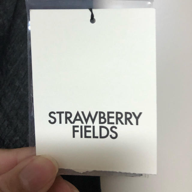 STRAWBERRY-FIELDS(ストロベリーフィールズ)のSTRAW BEARY FIELDS   ロングスカート　新品　サイズ2 レディースのスカート(ロングスカート)の商品写真