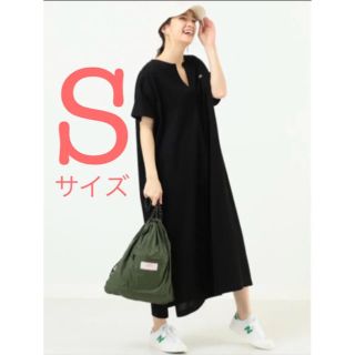 ラコステ(LACOSTE)の【新品未使用】ビームス ラコステ スリットネック ワンピース ブラック S(ロングワンピース/マキシワンピース)