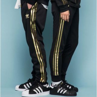 アディダス(adidas)のadidas originals トラックパンツ(ルームウェア)