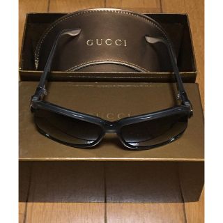 グッチ(Gucci)の【美品】GUCCI サングラス グレー GG2995/S(サングラス/メガネ)