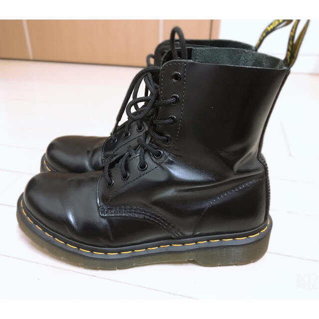 Dr.Martens(ドクターマーチン)のドクターマーチン Dr.Martens 8ホール ブーツ 箱付き メンズの靴/シューズ(ブーツ)の商品写真