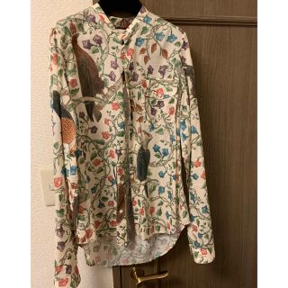 グッチ(Gucci)のgucci 柄シャツ　花柄(シャツ)