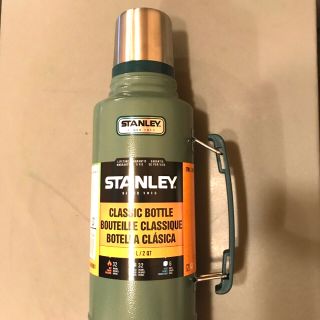 スタンレー(Stanley)のSTANLEY スタンレー クラシック カーキ　真空ボトル 1.89L(その他)